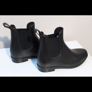 AND boots